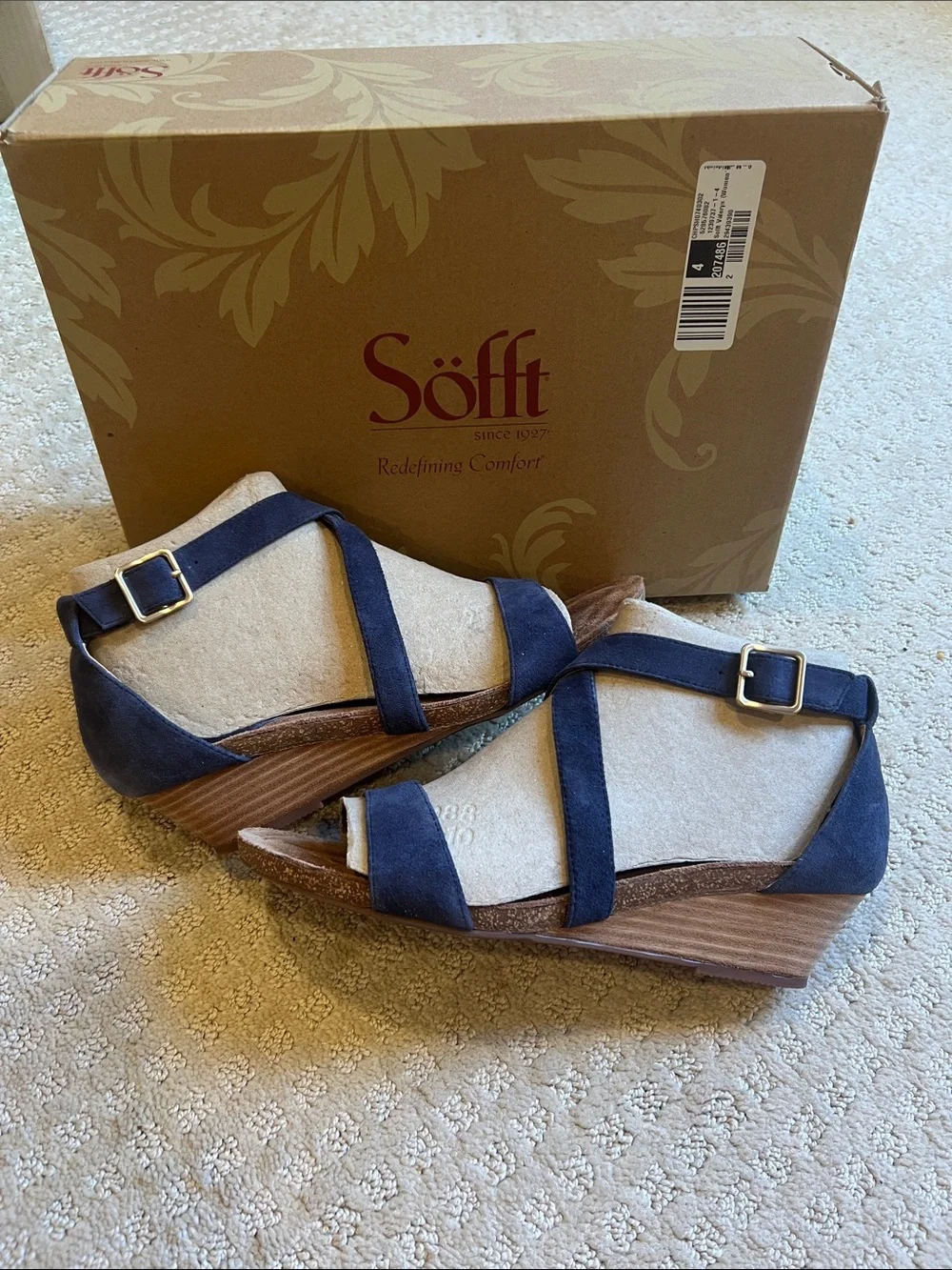 Sofft Valeryn navy Suede Wedge Sandals